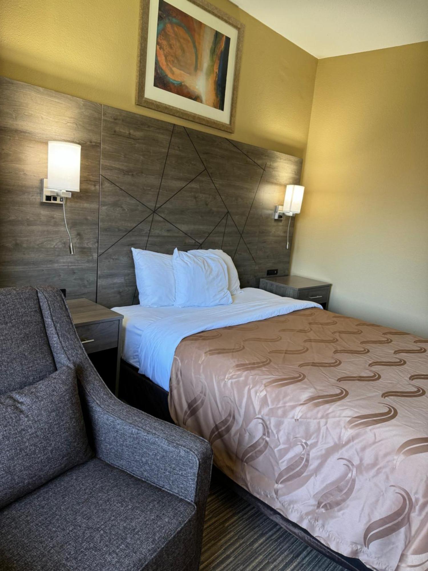 Quality Inn Near I-72 And Hwy 51 Forsyth Ngoại thất bức ảnh