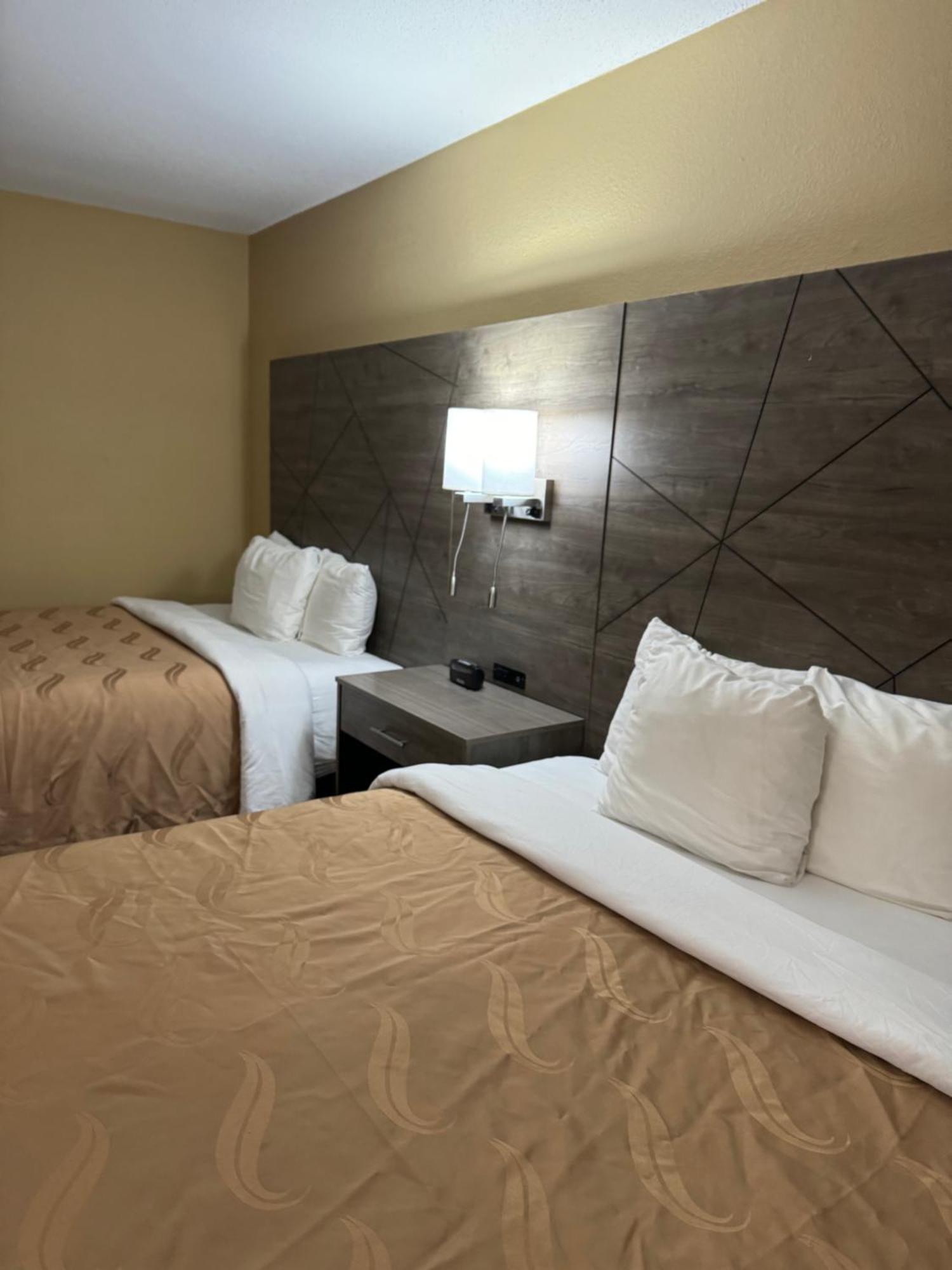 Quality Inn Near I-72 And Hwy 51 Forsyth Ngoại thất bức ảnh