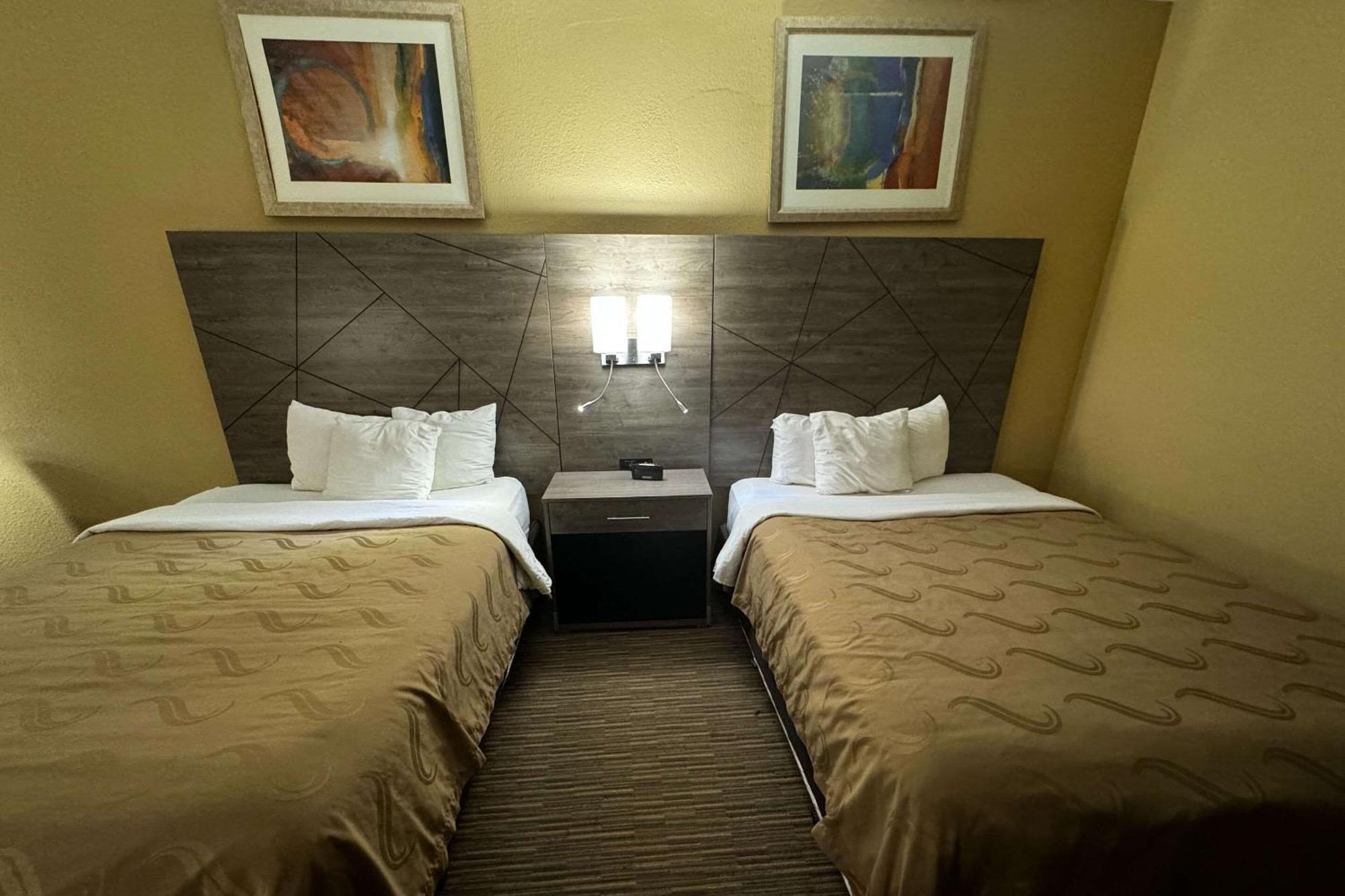 Quality Inn Near I-72 And Hwy 51 Forsyth Ngoại thất bức ảnh